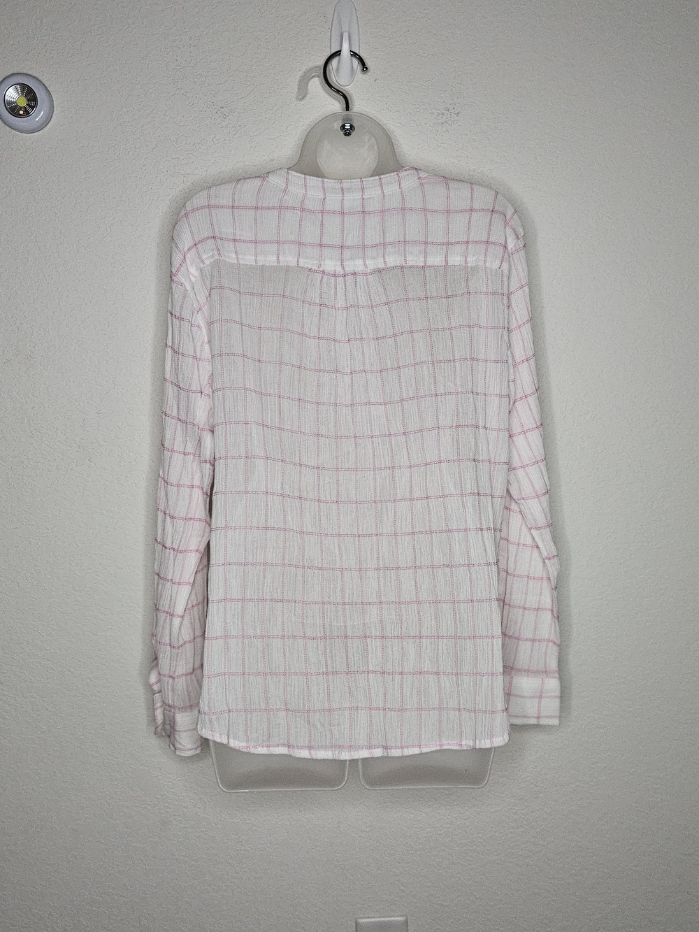 Carve Designs Gauze Plaid Top Small Pink White Lightweight Beachy Blouse - Picture 7 of 8
